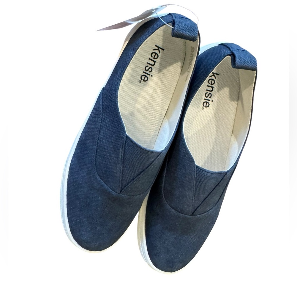 Kensie Navy Casual Slip-Ons NWT Size 8